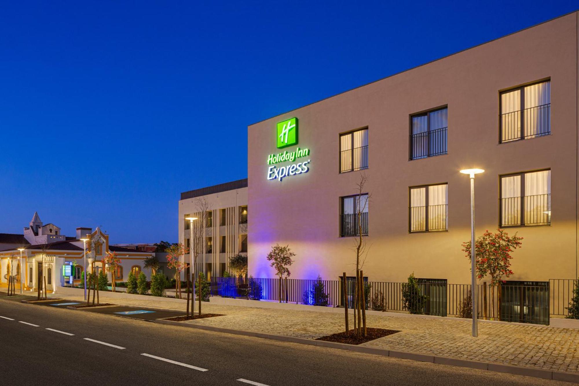 Holiday Inn Express Evora By Ihg Extérieur photo